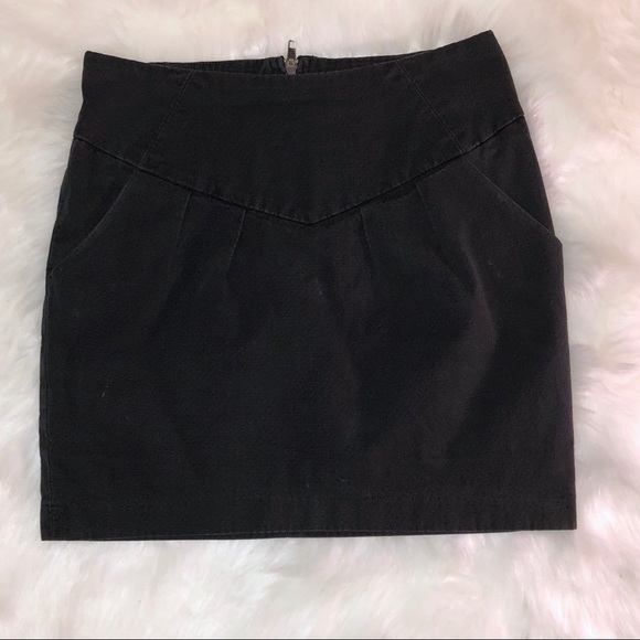 Urban Outfitters Structured Skirt - Picture 2 of 8